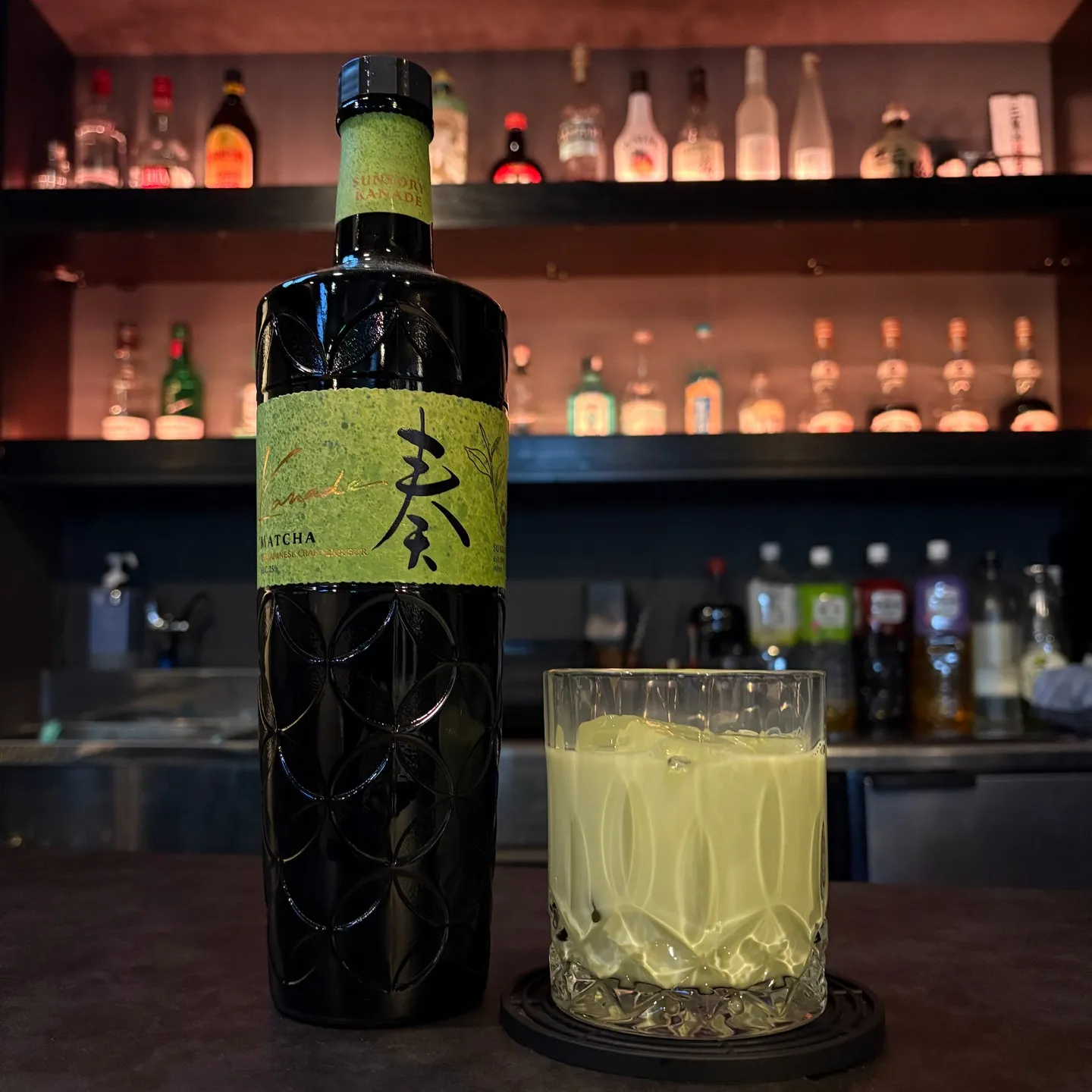 こんばんは🌆Barubiです！今夜はちょっと特別なカクテルを...