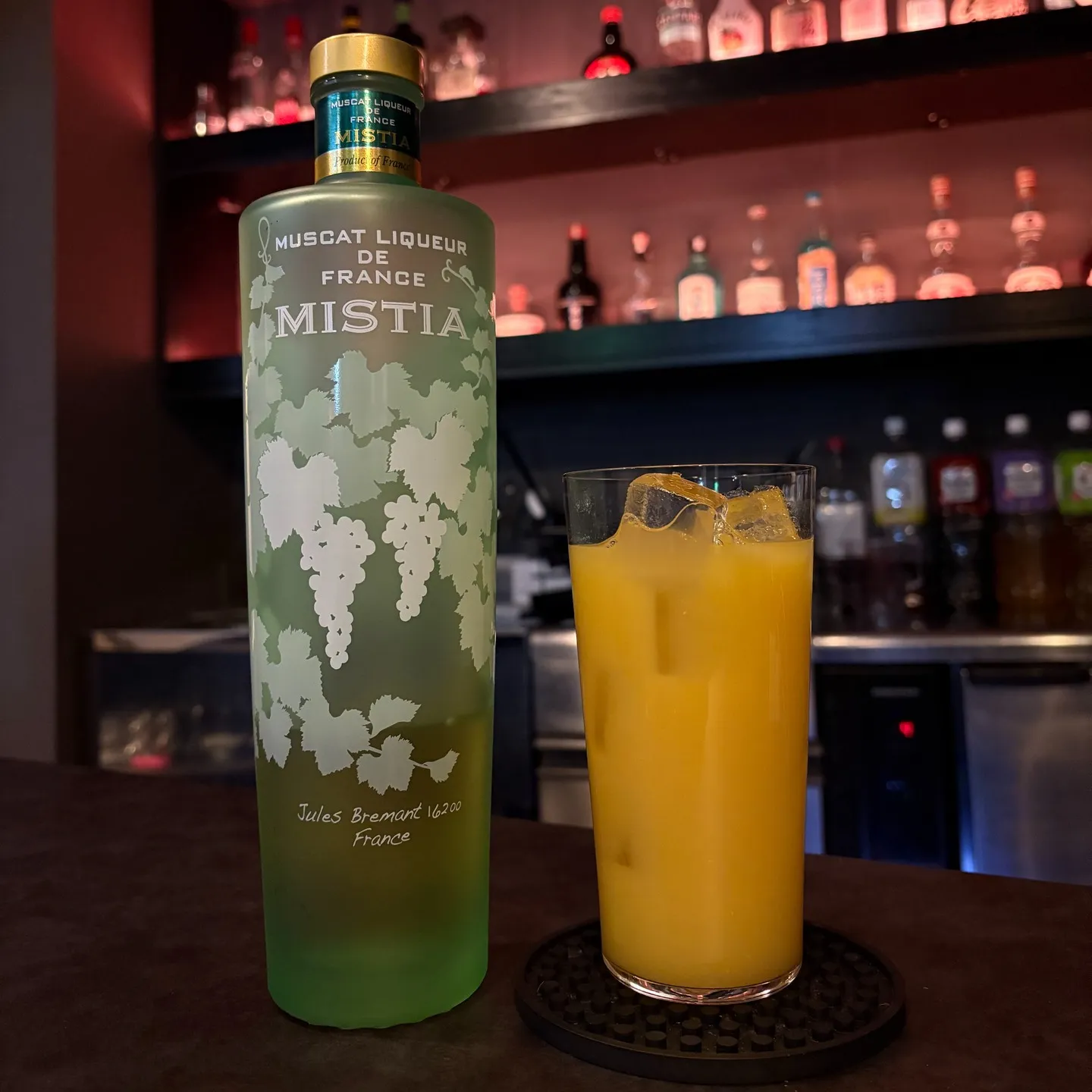 こんばんは🍹✨ Barubiへようこそ！今夜は特別に、マスカ...