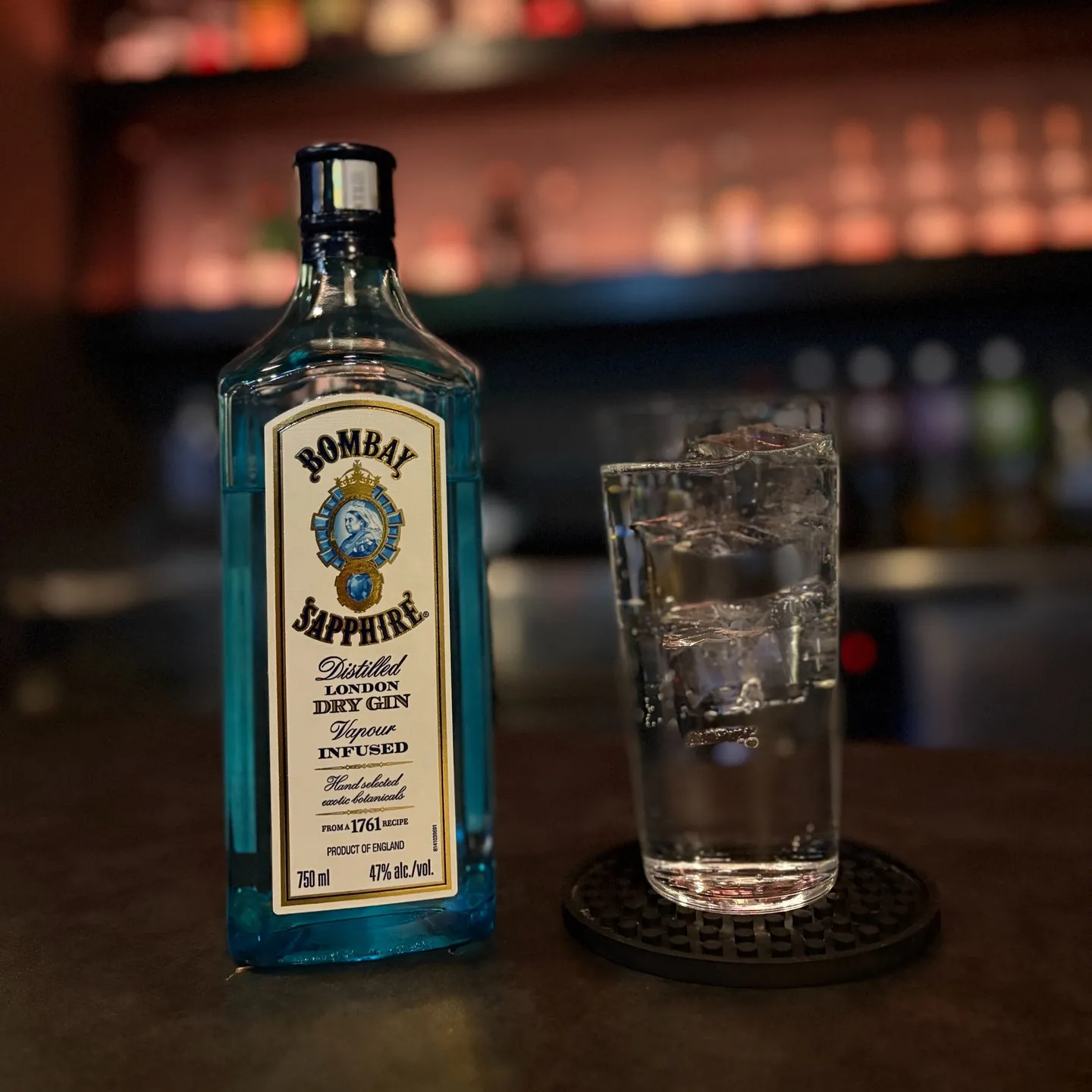 こんばんは🎉 Bar ubiへようこそ！スパイシーなジンを使...