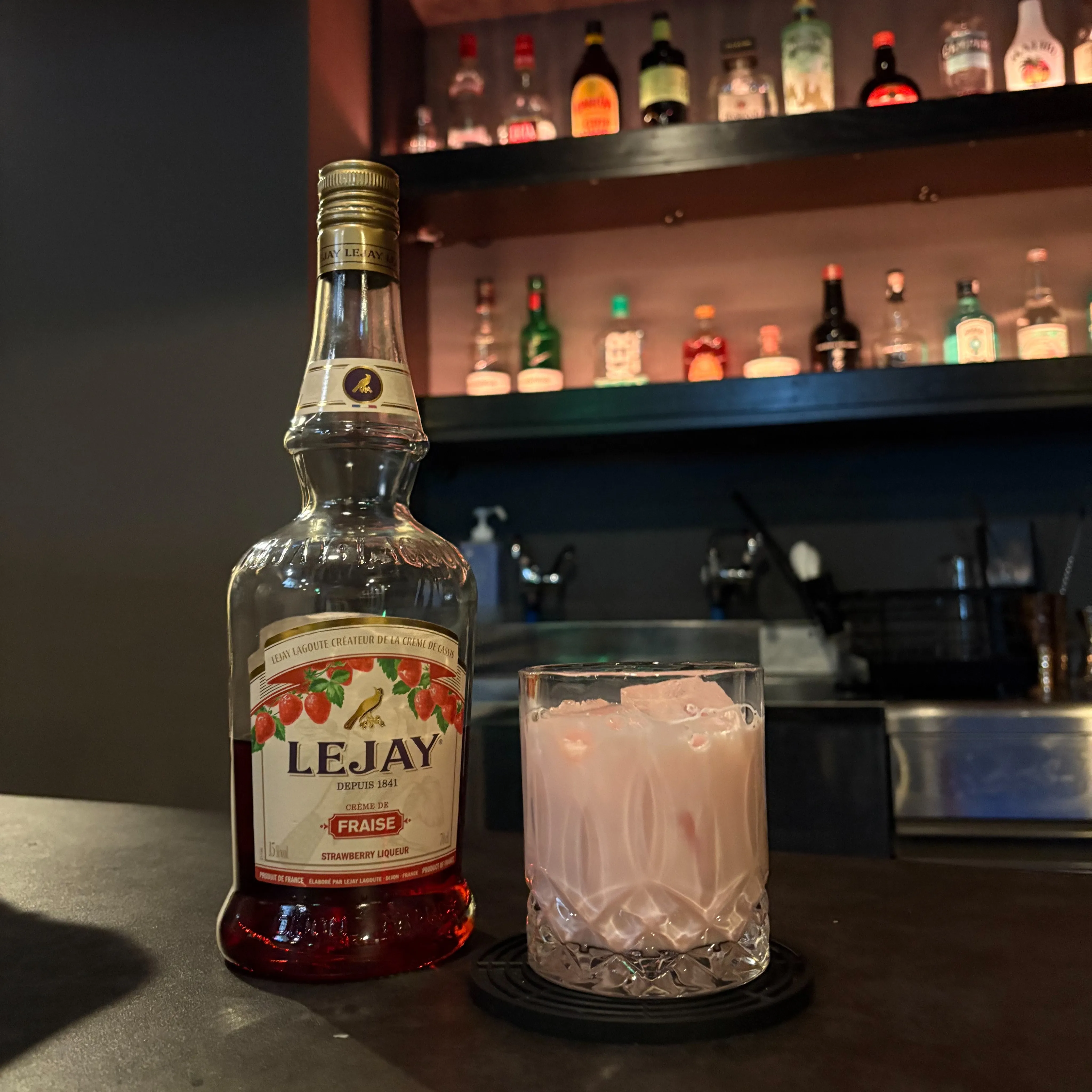 こんばんは🌙Bar ubiへようこそ！🍹今夜のおすすめは、甘...